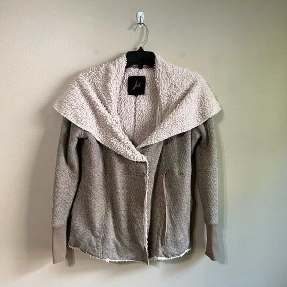 Jack small jacket - Picture 1 of 4